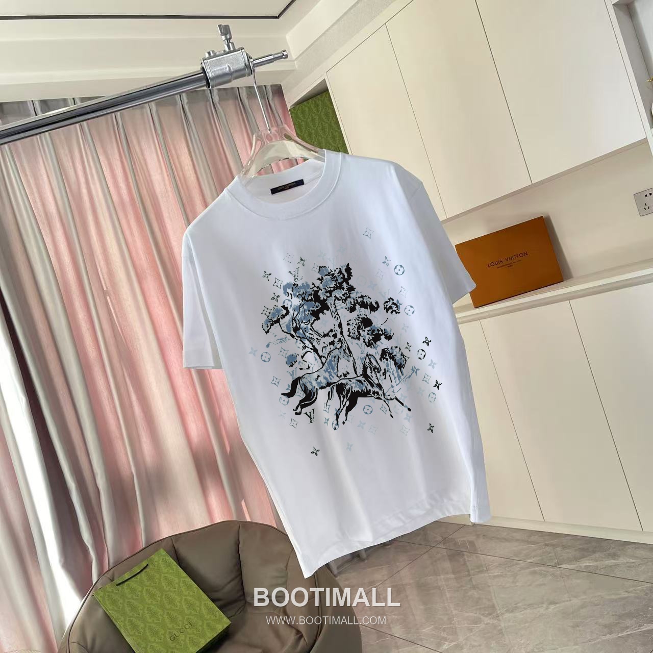 Louis Vuitton 2026 S/S Cotton Letter Logo Print T-Shirt 루이비통 2026SS 코튼 레터 로고 프린트 티셔츠 5