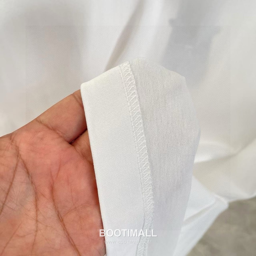 Louis Vuitton 2026 S/S Cotton Letter Logo Print T-Shirt 루이비통 2026SS 코튼 레터 로고 프린트 티셔츠 11