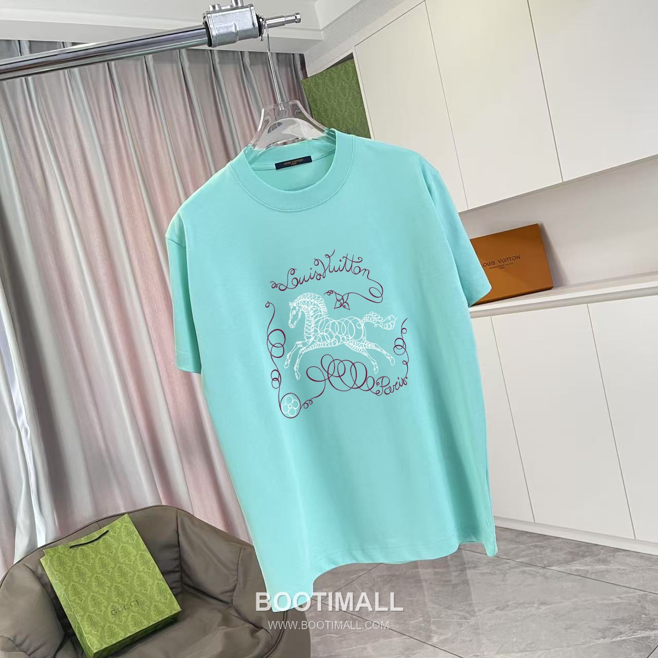 Louis Vuitton 2026 S/S Cotton Letter Logo Print T-Shirt 루이비통 2026SS 코튼 레터 로고 프린트 티셔츠 5