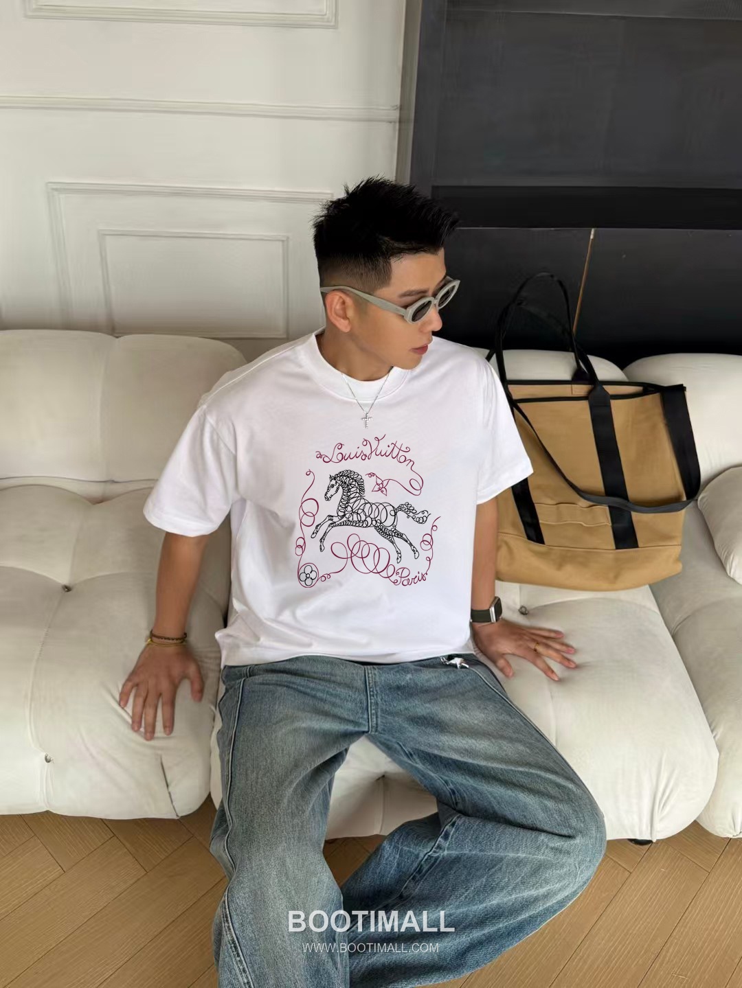 Louis Vuitton 2026 S/S Cotton Letter Logo Print T-Shirt 루이비통 2026SS 코튼 레터 로고 프린트 티셔츠 1