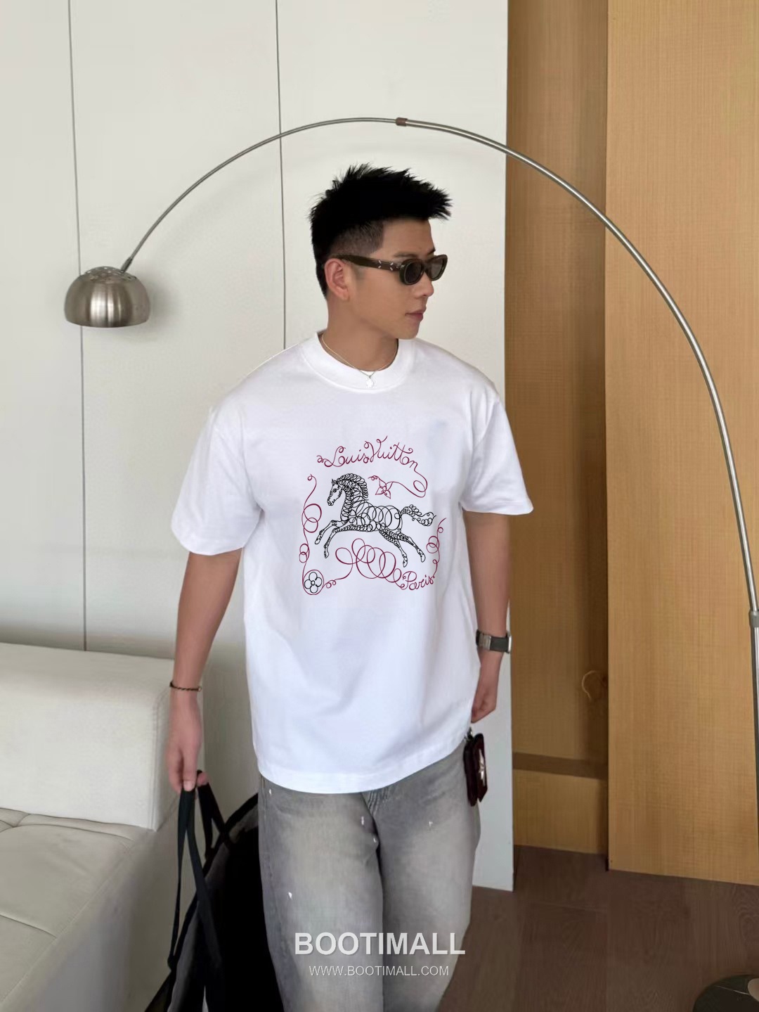 Louis Vuitton 2026 S/S Cotton Letter Logo Print T-Shirt 루이비통 2026SS 코튼 레터 로고 프린트 티셔츠 2