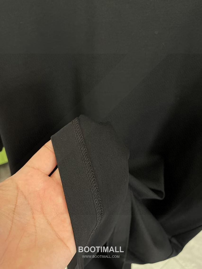 Celine 2026 S/S Cotton Letter Logo Print T-Shirt 셀린느 2026SS 코튼 레터 로고 프린트 티셔츠 11