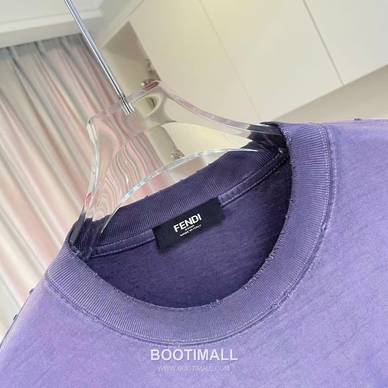 Fendi 2026 S/S Cotton Distressed Washed Flock Logo T-Shirt 펜디 2026SS 코튼 디스트로이드 워싱 플록 로고 티셔츠 4