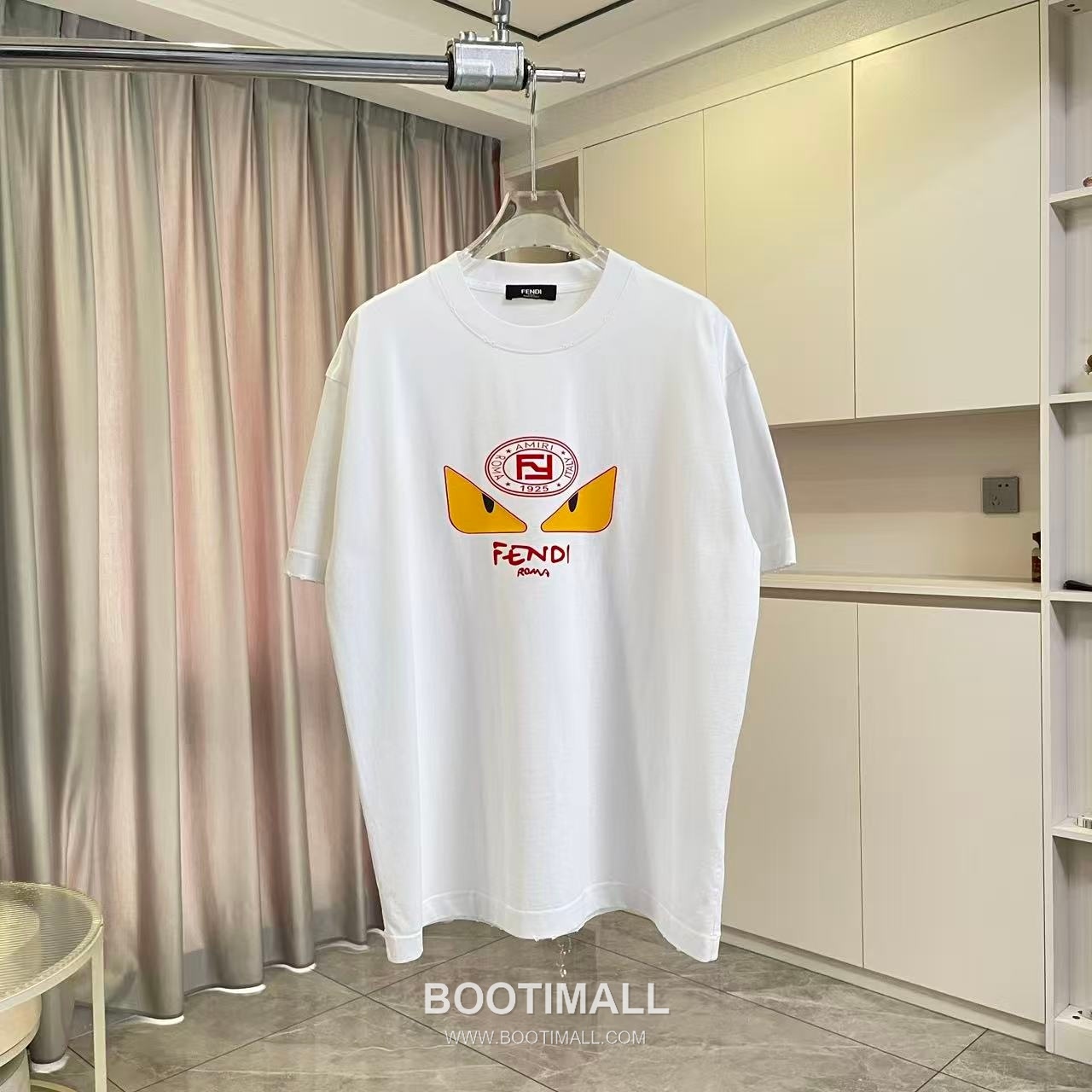 Fendi 2026 S/S Cotton Distressed Washed Flock Logo T-Shirt 펜디 2026SS 코튼 디스트로이드 워싱 플록 로고 티셔츠 1