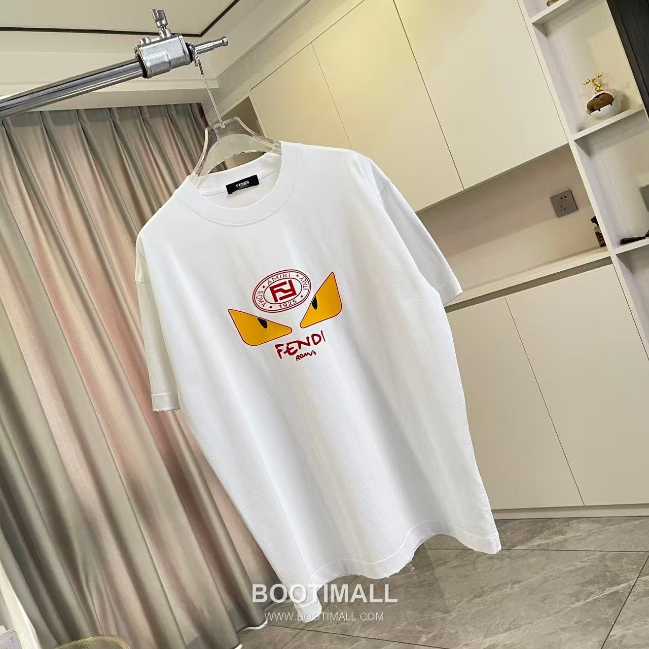 Fendi 2026 S/S Cotton Distressed Washed Flock Logo T-Shirt 펜디 2026SS 코튼 디스트로이드 워싱 플록 로고 티셔츠 2