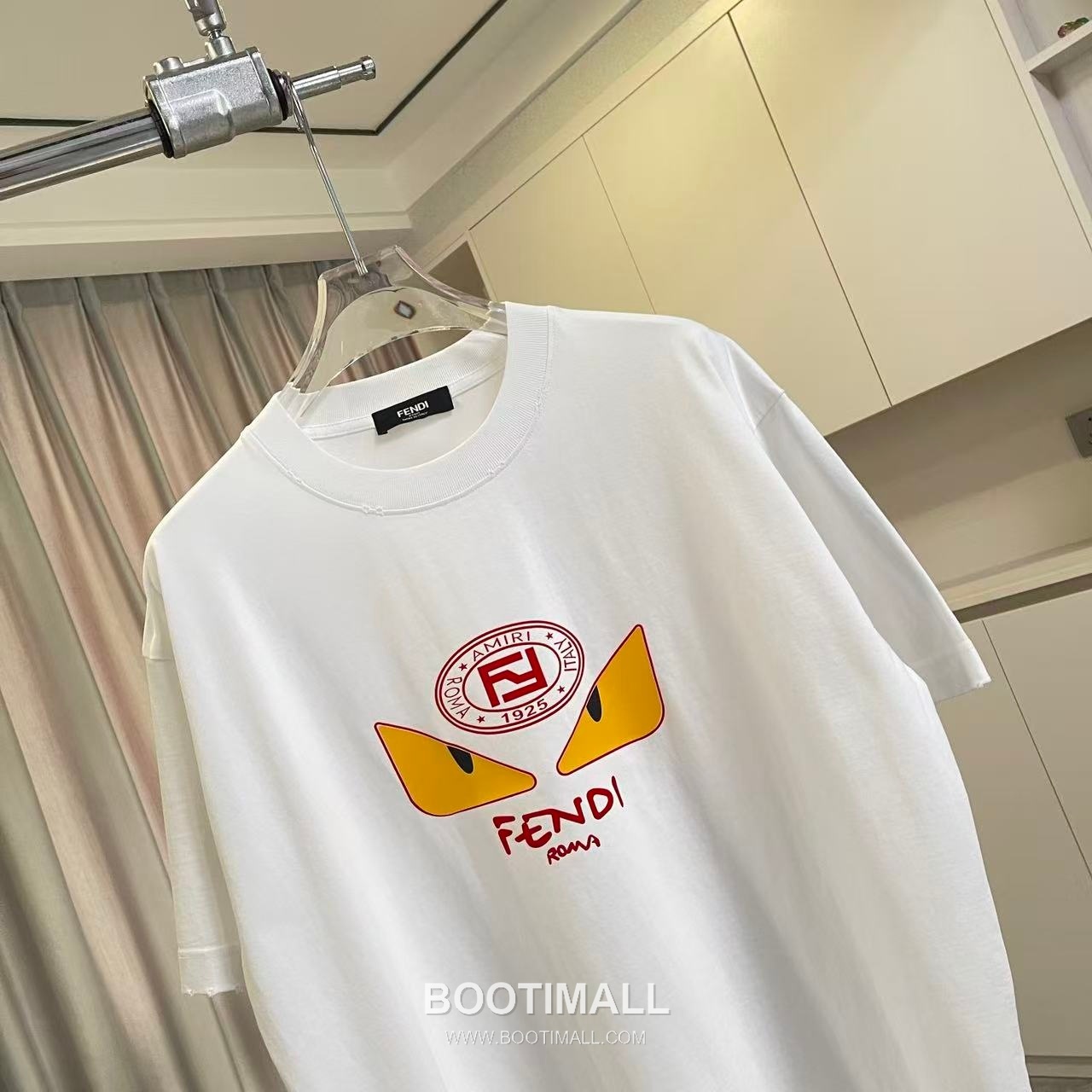 Fendi 2026 S/S Cotton Distressed Washed Flock Logo T-Shirt 펜디 2026SS 코튼 디스트로이드 워싱 플록 로고 티셔츠 3