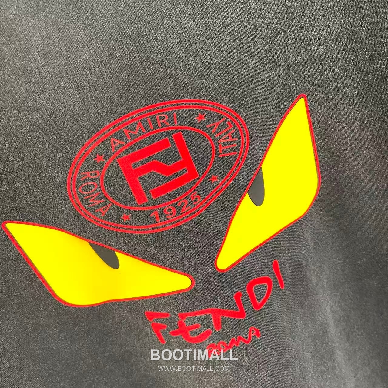 Fendi 2026 S/S Cotton Distressed Washed Flock Logo T-Shirt 펜디 2026SS 코튼 디스트로이드 워싱 플록 로고 티셔츠 5