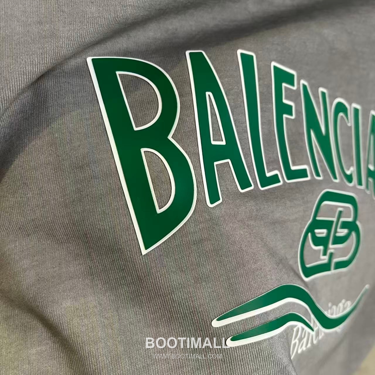 Balenciaga 2026 S/S Cotton Distressed Washed Silicone Logo T-Shirt 발렌시아가 2026SS 코튼 디스트로이드 워싱 실리콘 로고 티셔츠 8