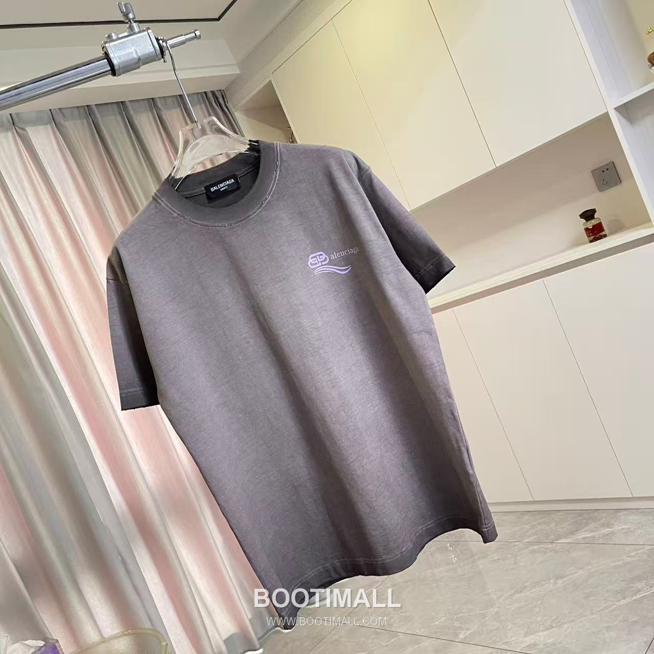 Balenciaga 2026 S/S Cotton Distressed Washed Silicone Logo T-Shirt 발렌시아가 2026SS 코튼 디스트로이드 워싱 실리콘 로고 티셔츠 3