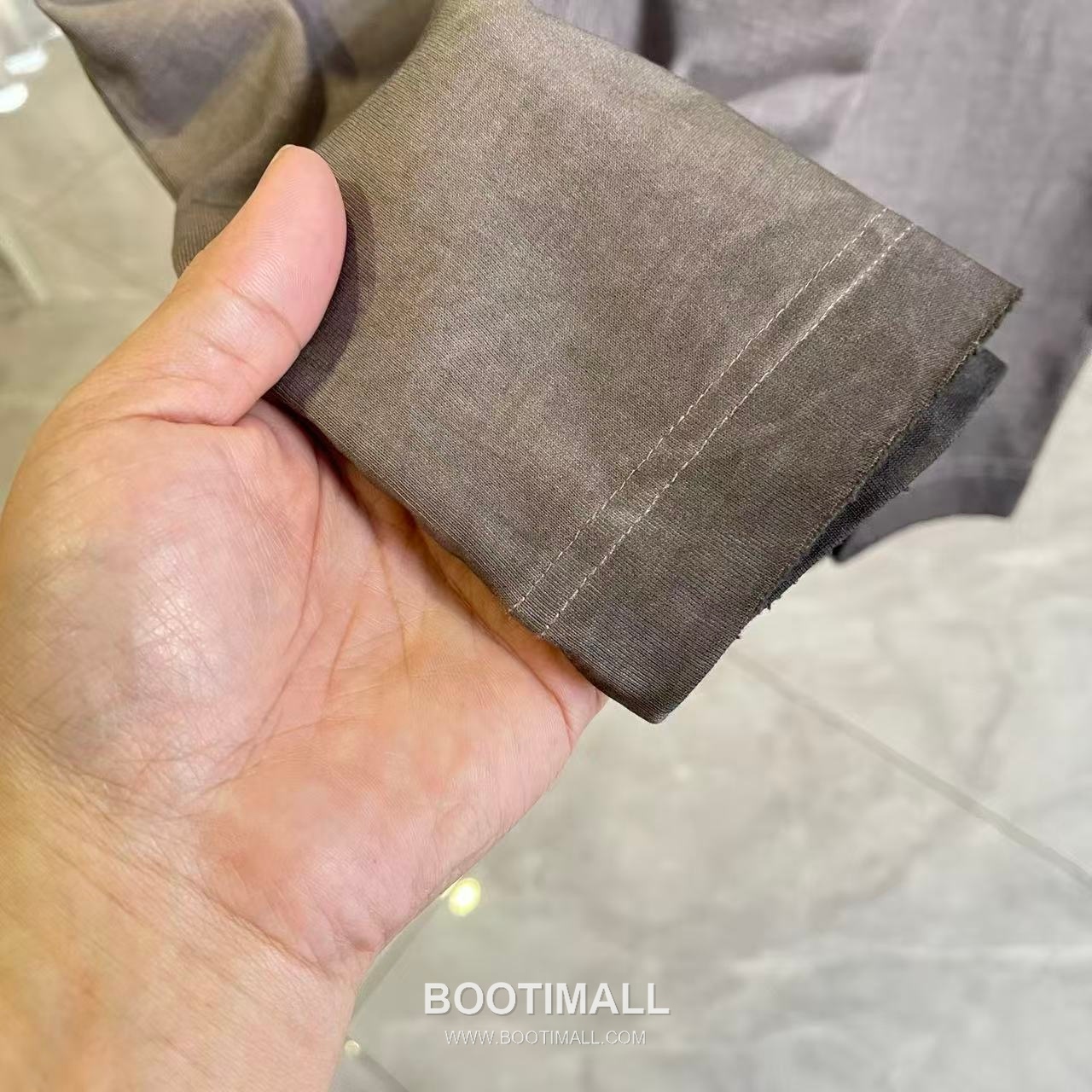 Balenciaga 2026 S/S Cotton Distressed Washed Silicone Logo T-Shirt 발렌시아가 2026SS 코튼 디스트로이드 워싱 실리콘 로고 티셔츠 9