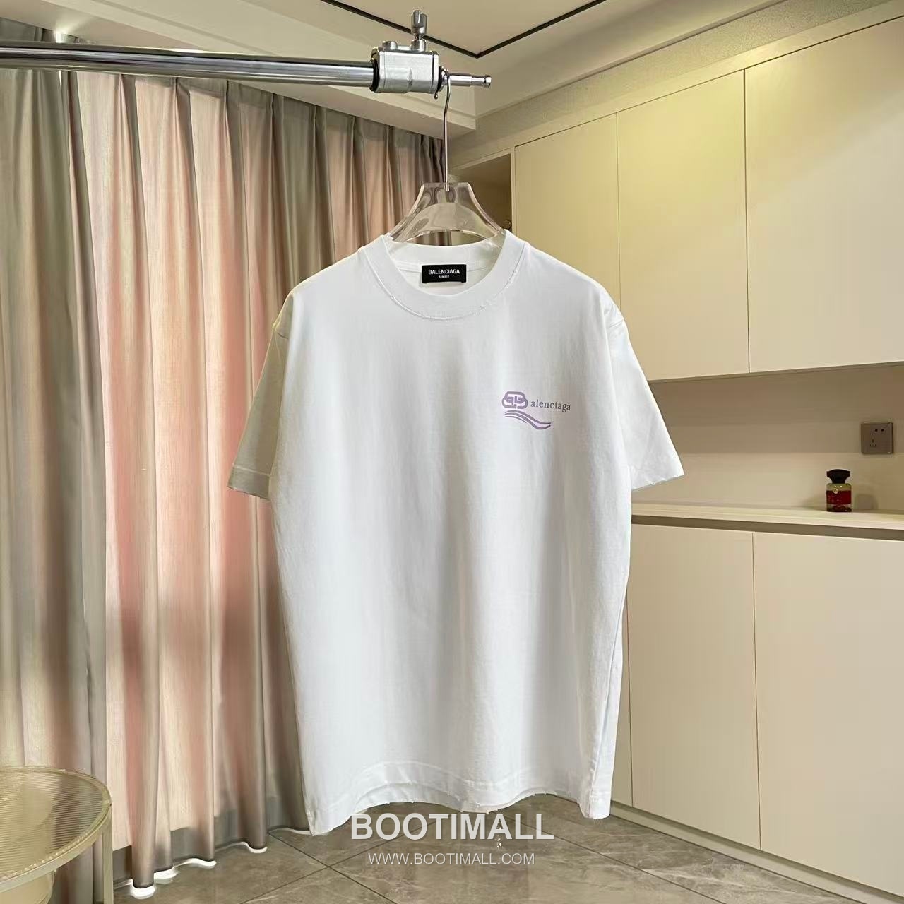 Balenciaga 2026 S/S Cotton Distressed Washed Silicone Logo T-Shirt 발렌시아가 2026SS 코튼 디스트로이드 워싱 실리콘 로고 티셔츠 2