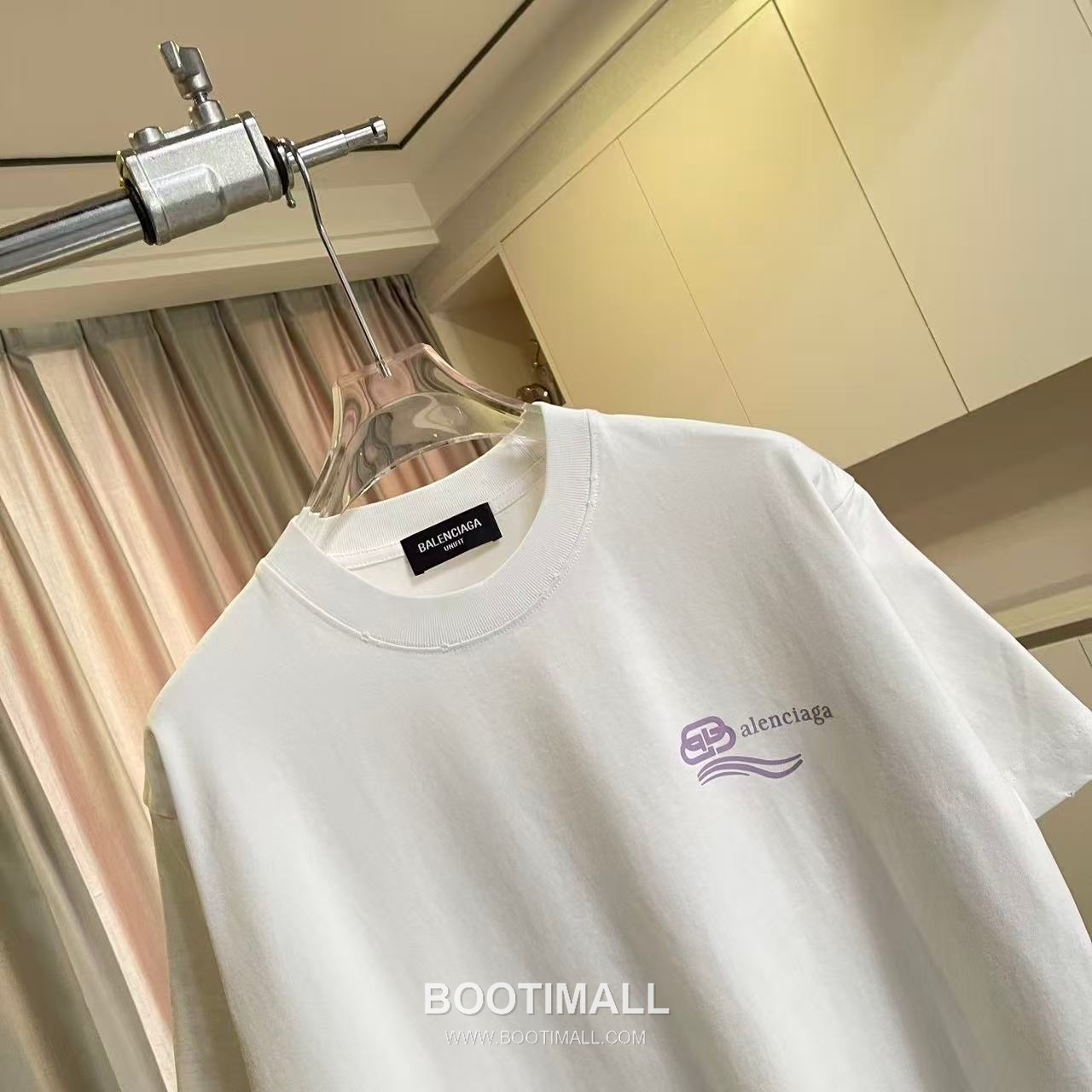 Balenciaga 2026 S/S Cotton Distressed Washed Silicone Logo T-Shirt 발렌시아가 2026SS 코튼 디스트로이드 워싱 실리콘 로고 티셔츠 4