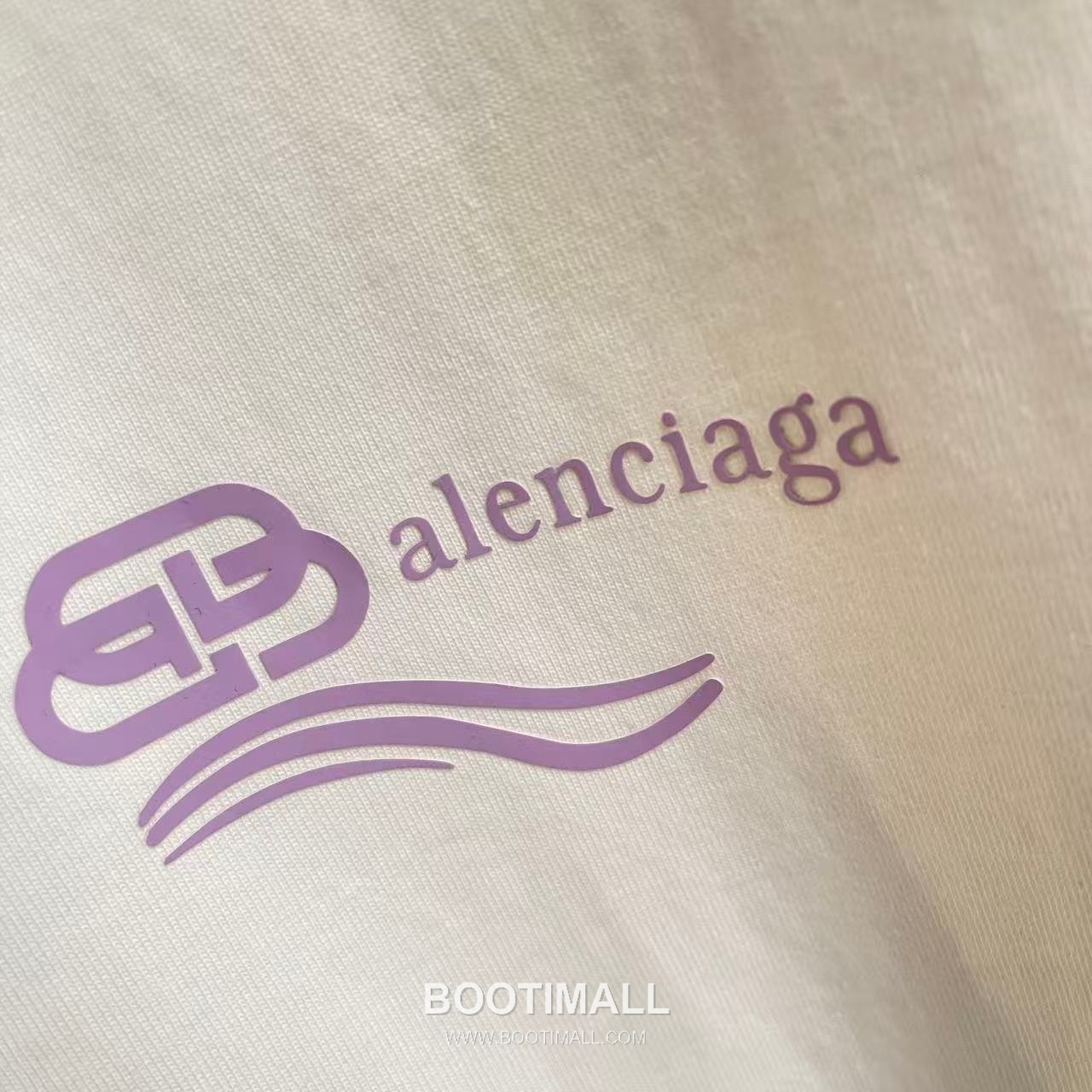 Balenciaga 2026 S/S Cotton Distressed Washed Silicone Logo T-Shirt 발렌시아가 2026SS 코튼 디스트로이드 워싱 실리콘 로고 티셔츠 6