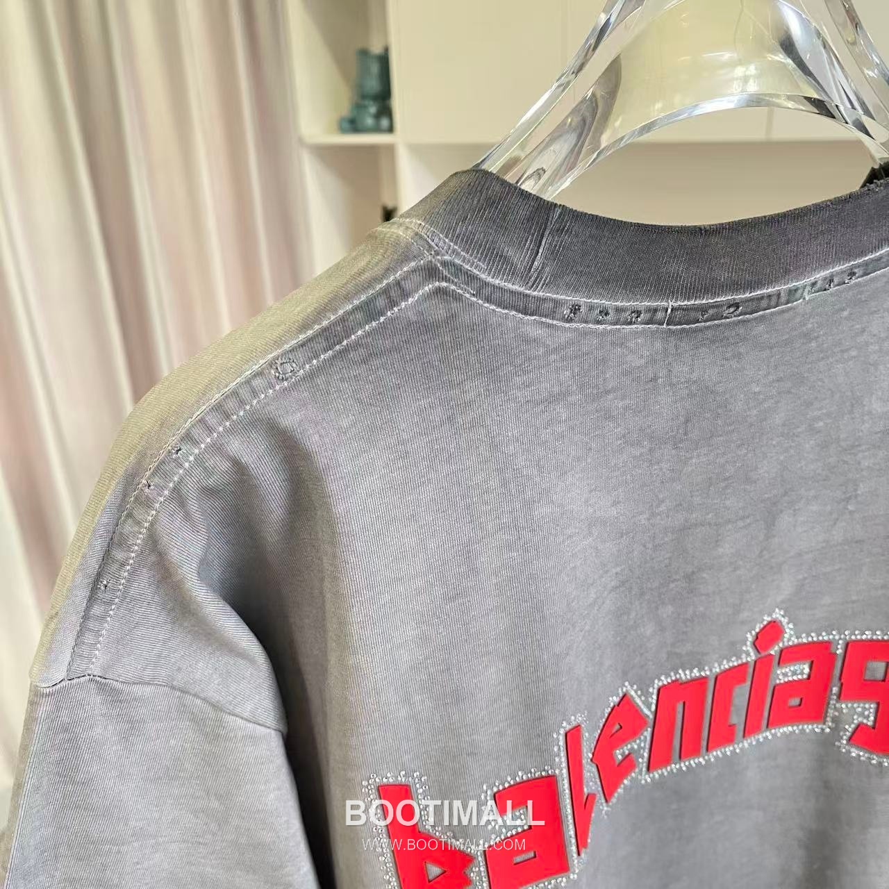 Balenciaga 2026 S/S Cotton Distressed Washed Crystal Silicone Logo T-Shirt 발렌시아가 2026SS 코튼 디스트로이드 워싱 크리스탈 실리콘 로고 티셔츠 8