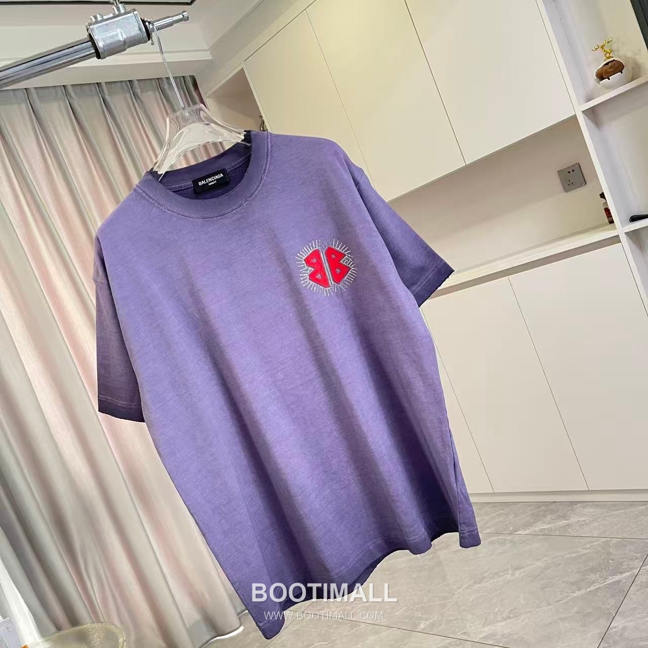 Balenciaga 2026 S/S Cotton Distressed Washed Crystal Silicone Logo T-Shirt 발렌시아가 2026SS 코튼 디스트로이드 워싱 크리스탈 실리콘 로고 티셔츠 3