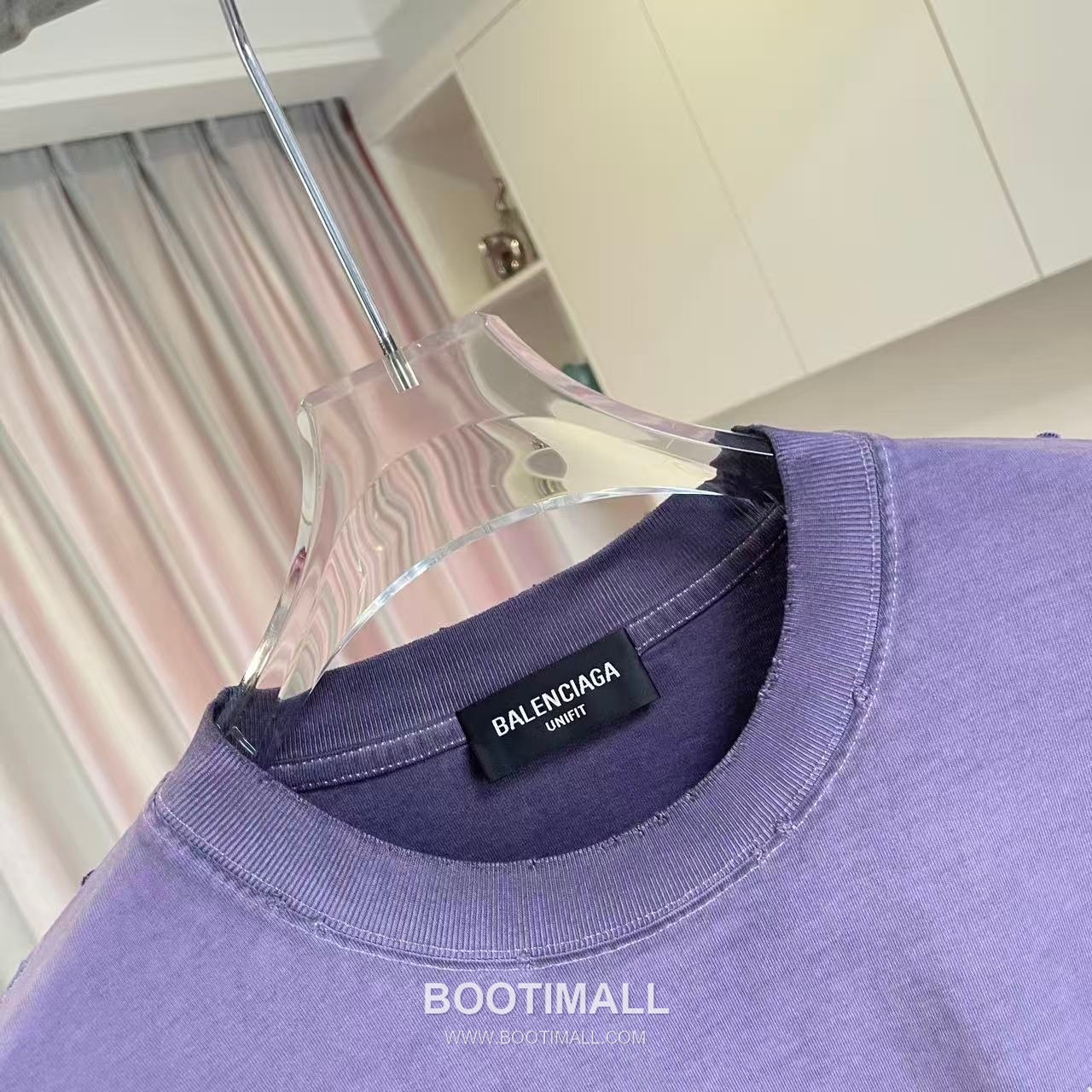 Balenciaga 2026 S/S Cotton Distressed Washed Crystal Silicone Logo T-Shirt 발렌시아가 2026SS 코튼 디스트로이드 워싱 크리스탈 실리콘 로고 티셔츠 5