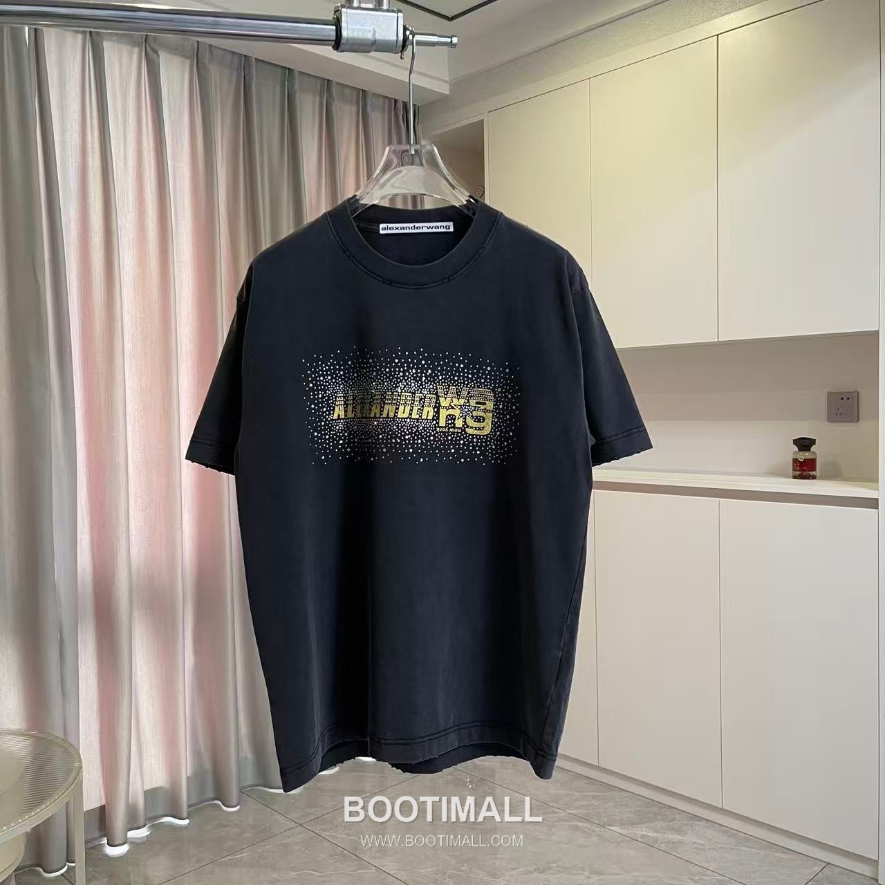 Alexander Wang 2026 S/S Cotton Distressed Washed Logo T-Shirt 알렉산더왕 2026SS 코튼 디스트로이드 워싱 로고 티셔츠 1