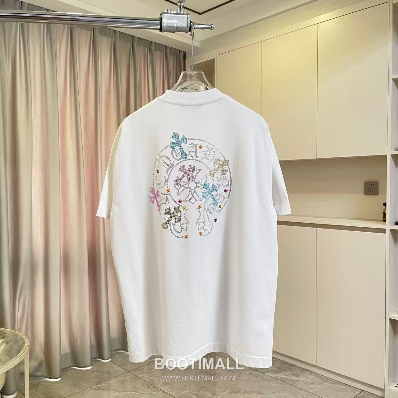 Chrome Hearts 2026 S/S Cotton Distressed Washed Cross Logo T-Shirt 크롬하츠 2026SS 코튼 디스트로이드 워싱 크로스 로고 티셔츠 1