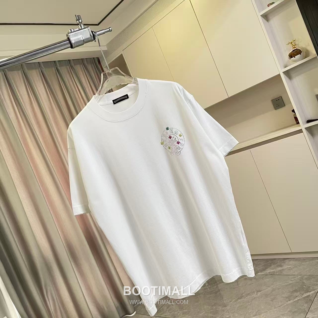 Chrome Hearts 2026 S/S Cotton Distressed Washed Cross Logo T-Shirt 크롬하츠 2026SS 코튼 디스트로이드 워싱 크로스 로고 티셔츠 3