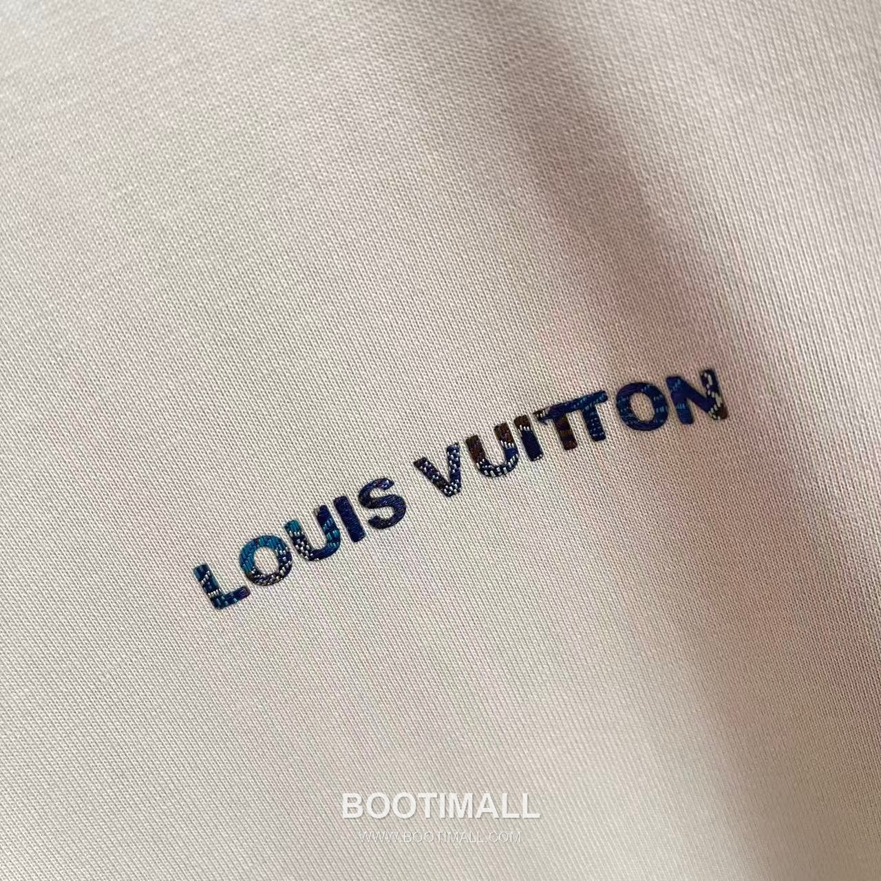 Louis Vuitton 2026 S/S Cotton Letter Logo Print T-Shirt 루이비통 2026SS 코튼 레터 로고 프린트 티셔츠 6