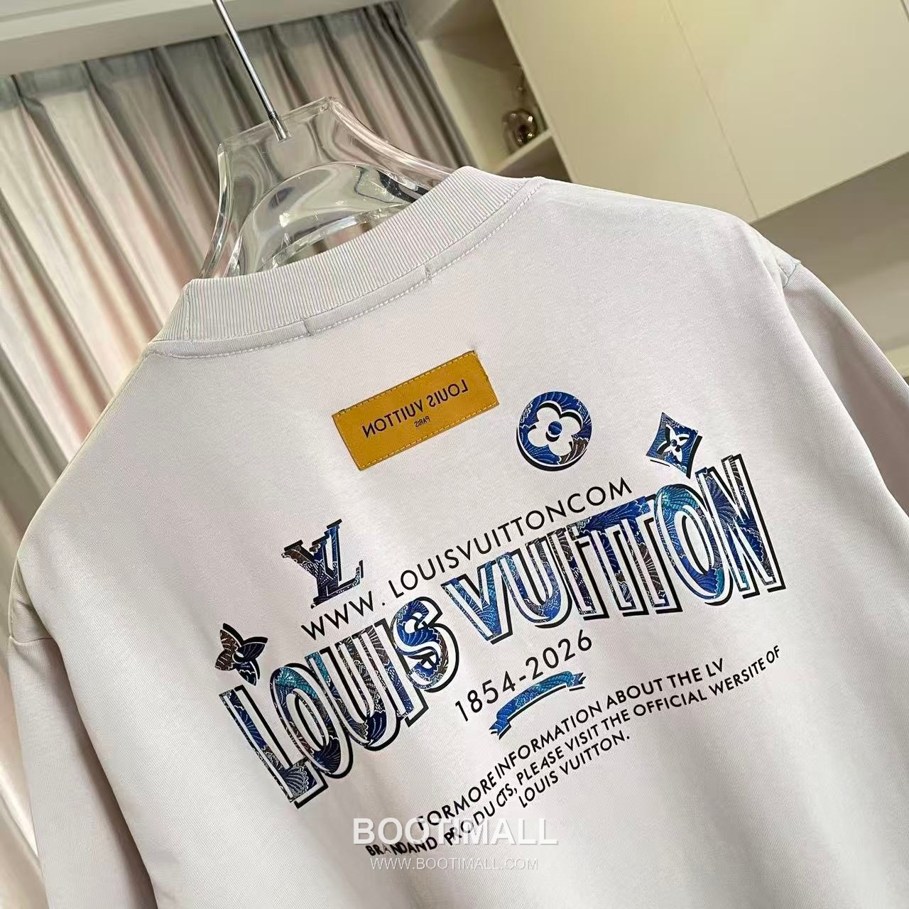 Louis Vuitton 2026 S/S Cotton Letter Logo Print T-Shirt 루이비통 2026SS 코튼 레터 로고 프린트 티셔츠 7