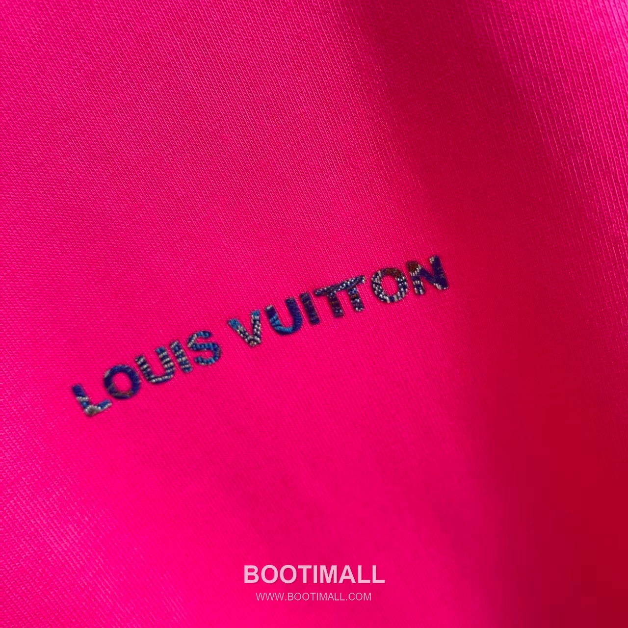 Louis Vuitton 2026 S/S Cotton Letter Logo Print T-Shirt 루이비통 2026SS 코튼 레터 로고 프린트 티셔츠 6