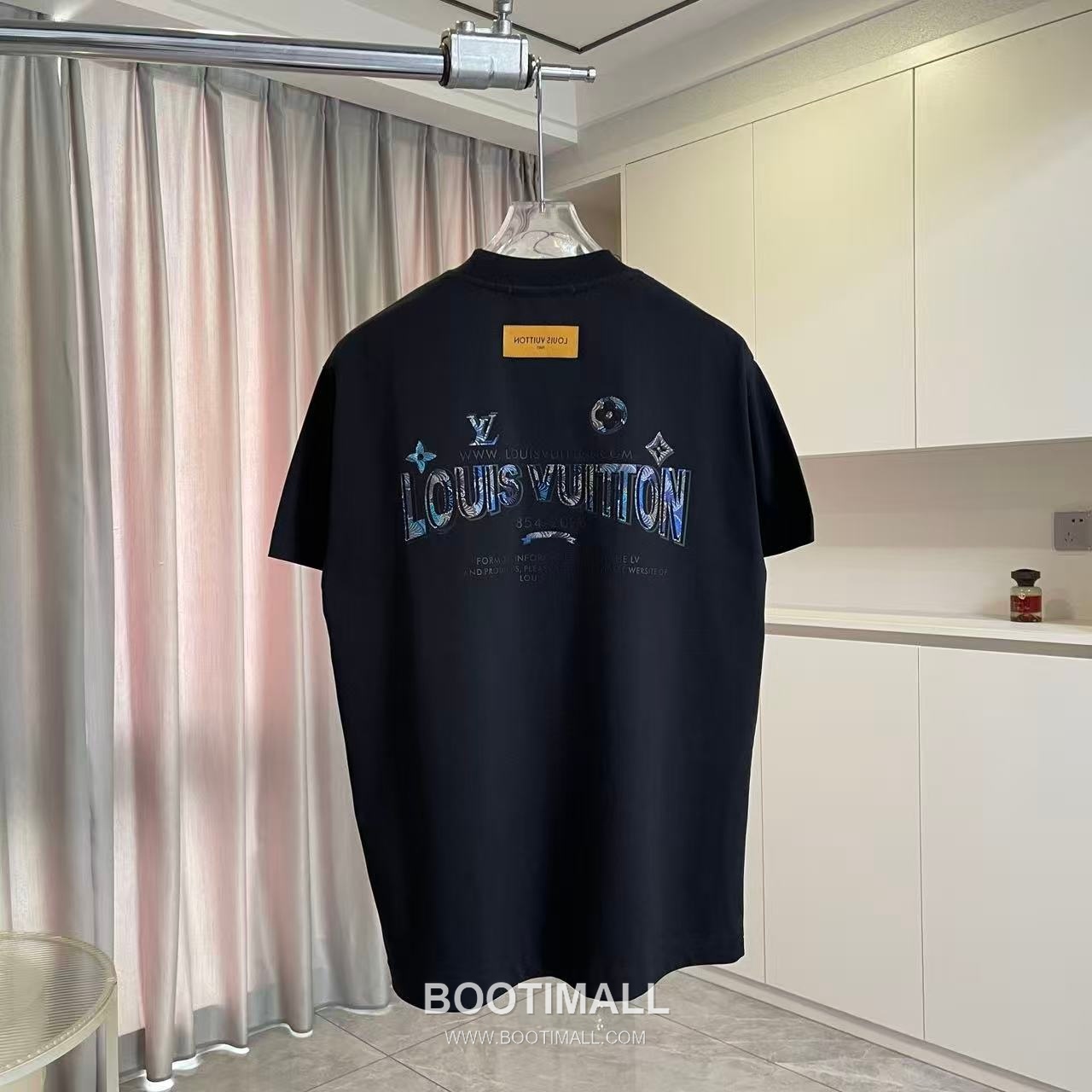 Louis Vuitton 2026 S/S Cotton Letter Logo Print T-Shirt 루이비통 2026SS 코튼 레터 로고 프린트 티셔츠 1