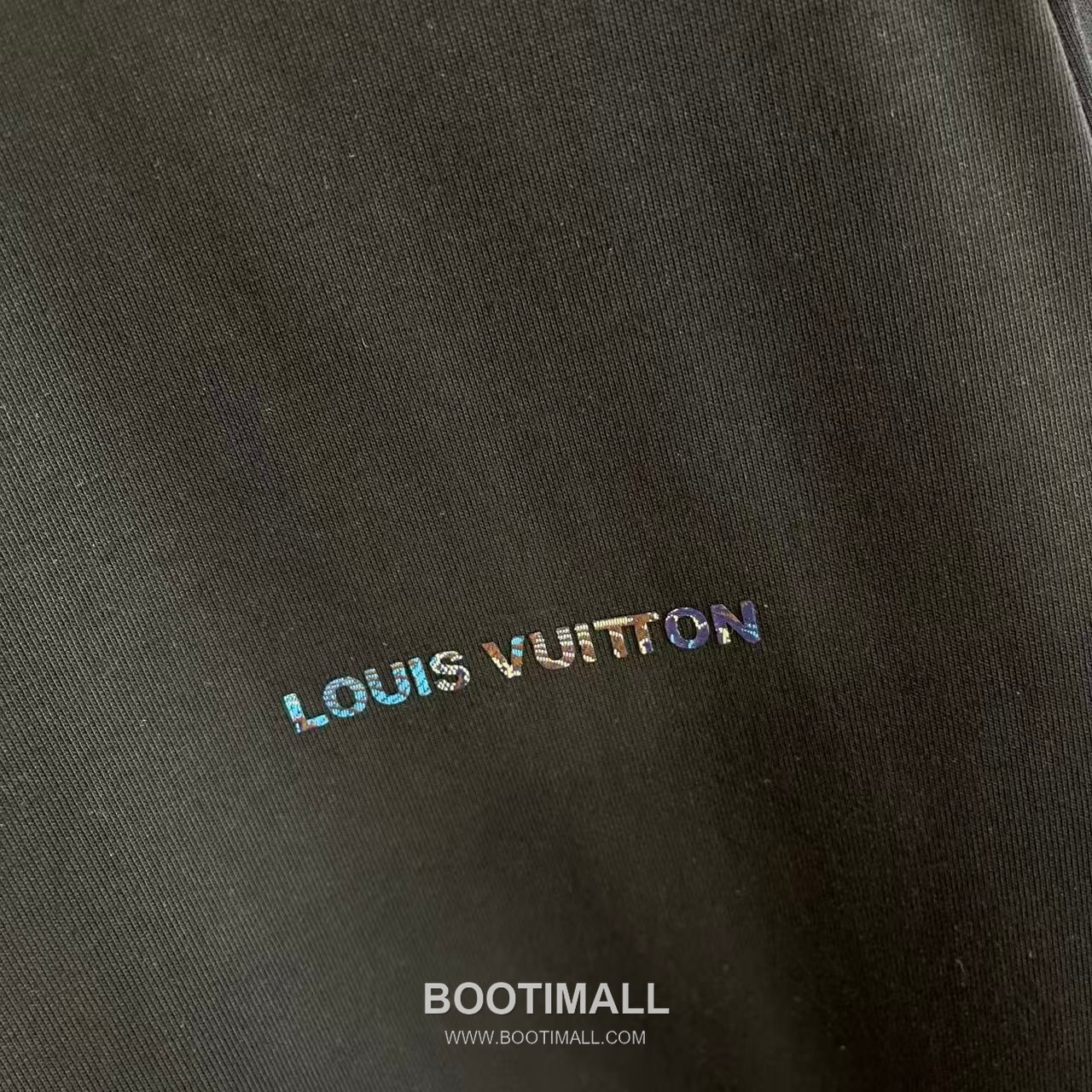 Louis Vuitton 2026 S/S Cotton Letter Logo Print T-Shirt 루이비통 2026SS 코튼 레터 로고 프린트 티셔츠 6