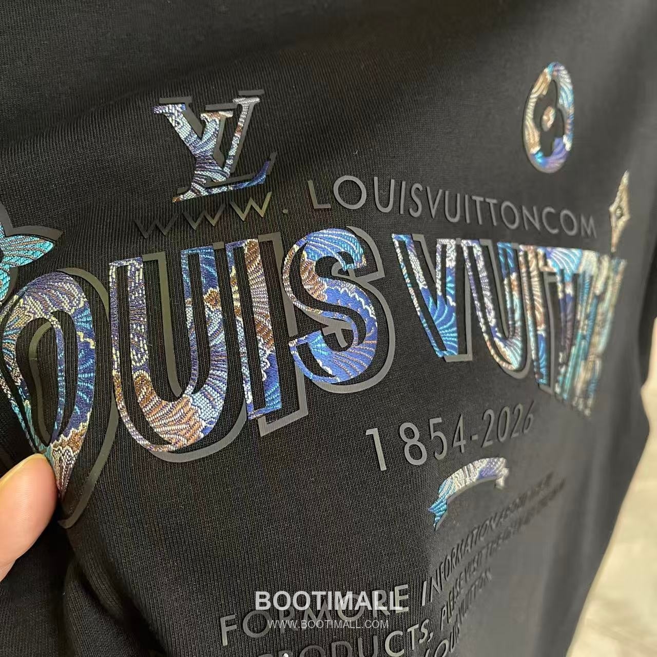 Louis Vuitton 2026 S/S Cotton Letter Logo Print T-Shirt 루이비통 2026SS 코튼 레터 로고 프린트 티셔츠 9