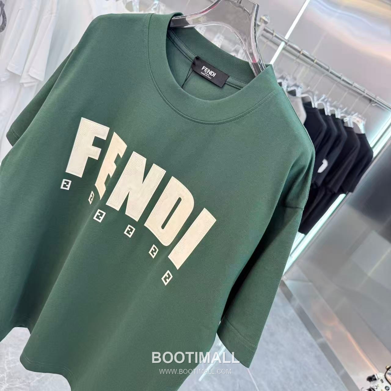 Fendi 2026 S/S Cotton Silicone Logo T-Shirt 펜디 2026SS 코튼 실리콘 로고 티셔츠 4