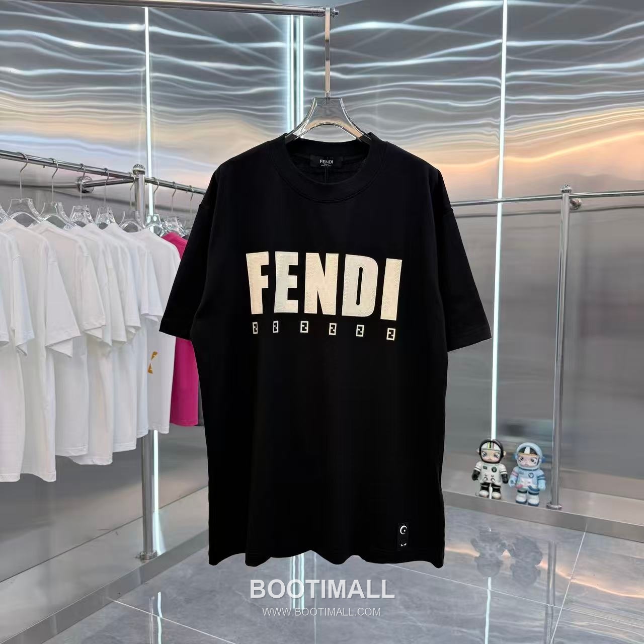 Fendi 2026 S/S Cotton Silicone Logo T-Shirt 펜디 2026SS 코튼 실리콘 로고 티셔츠 1