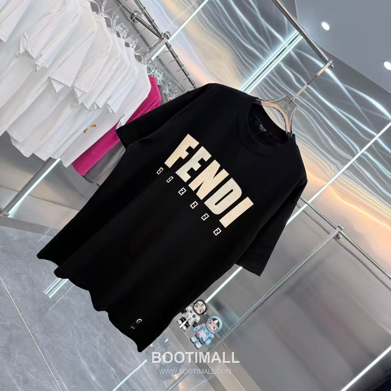 Fendi 2026 S/S Cotton Silicone Logo T-Shirt 펜디 2026SS 코튼 실리콘 로고 티셔츠 2