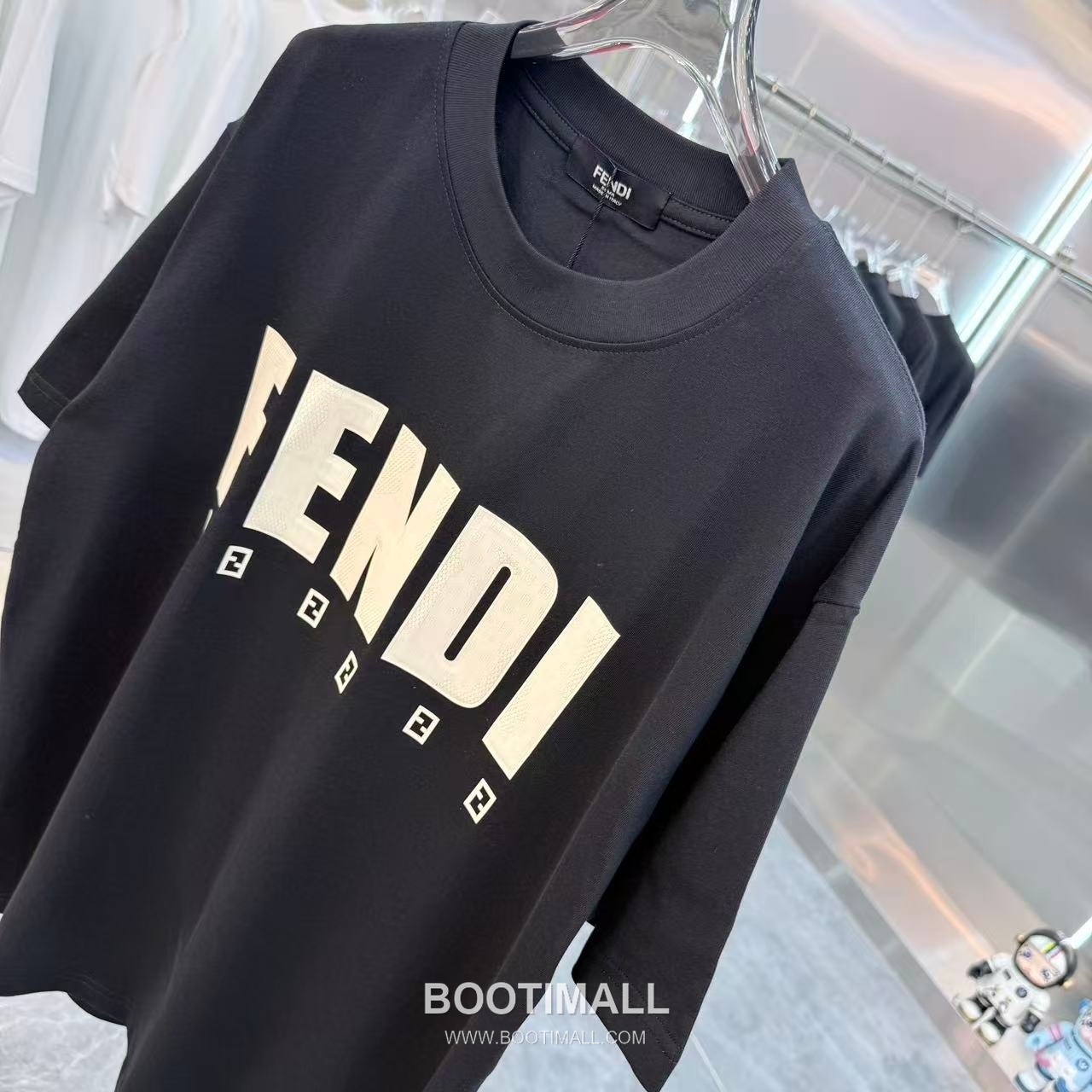 Fendi 2026 S/S Cotton Silicone Logo T-Shirt 펜디 2026SS 코튼 실리콘 로고 티셔츠 4