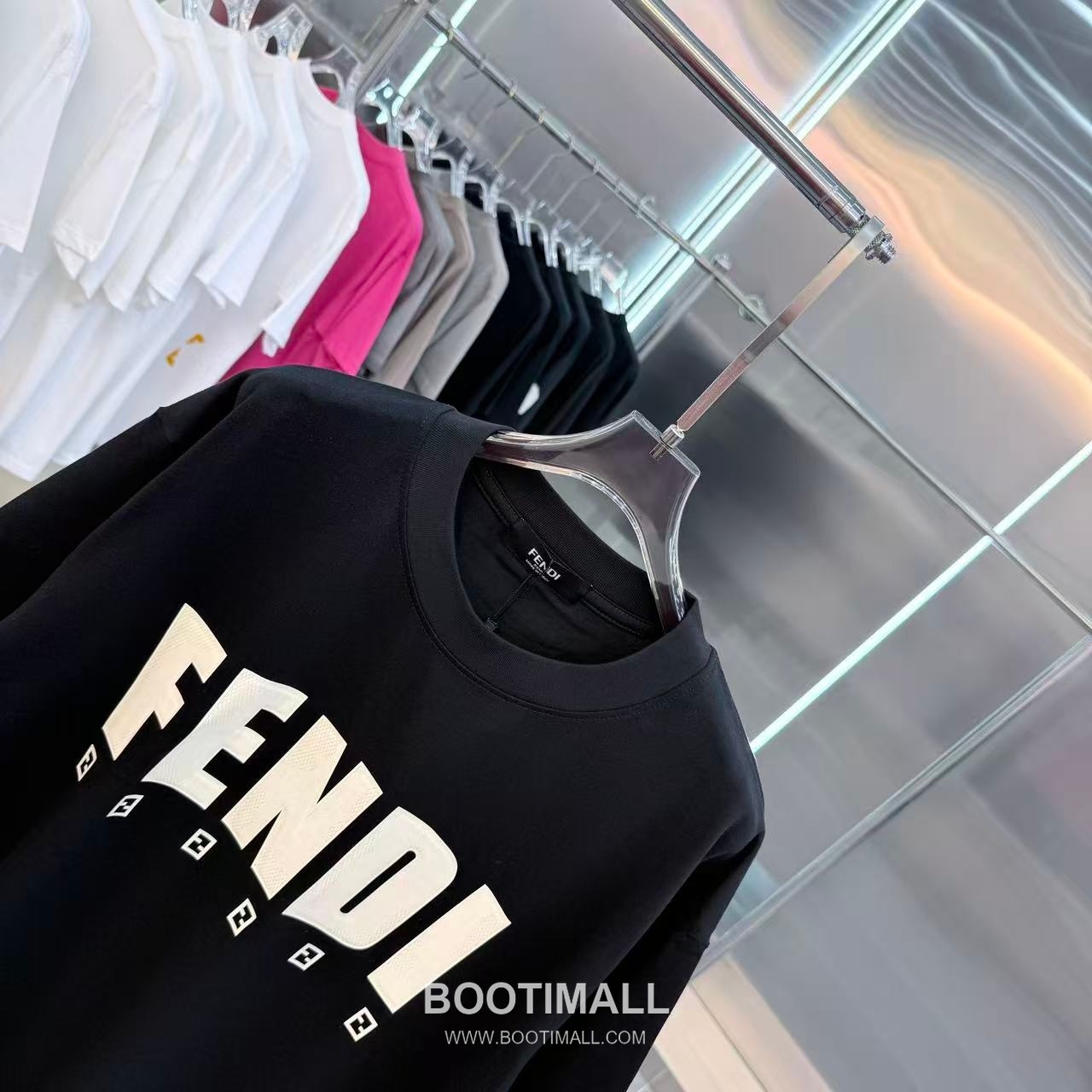 Fendi 2026 S/S Cotton Silicone Logo T-Shirt 펜디 2026SS 코튼 실리콘 로고 티셔츠 7