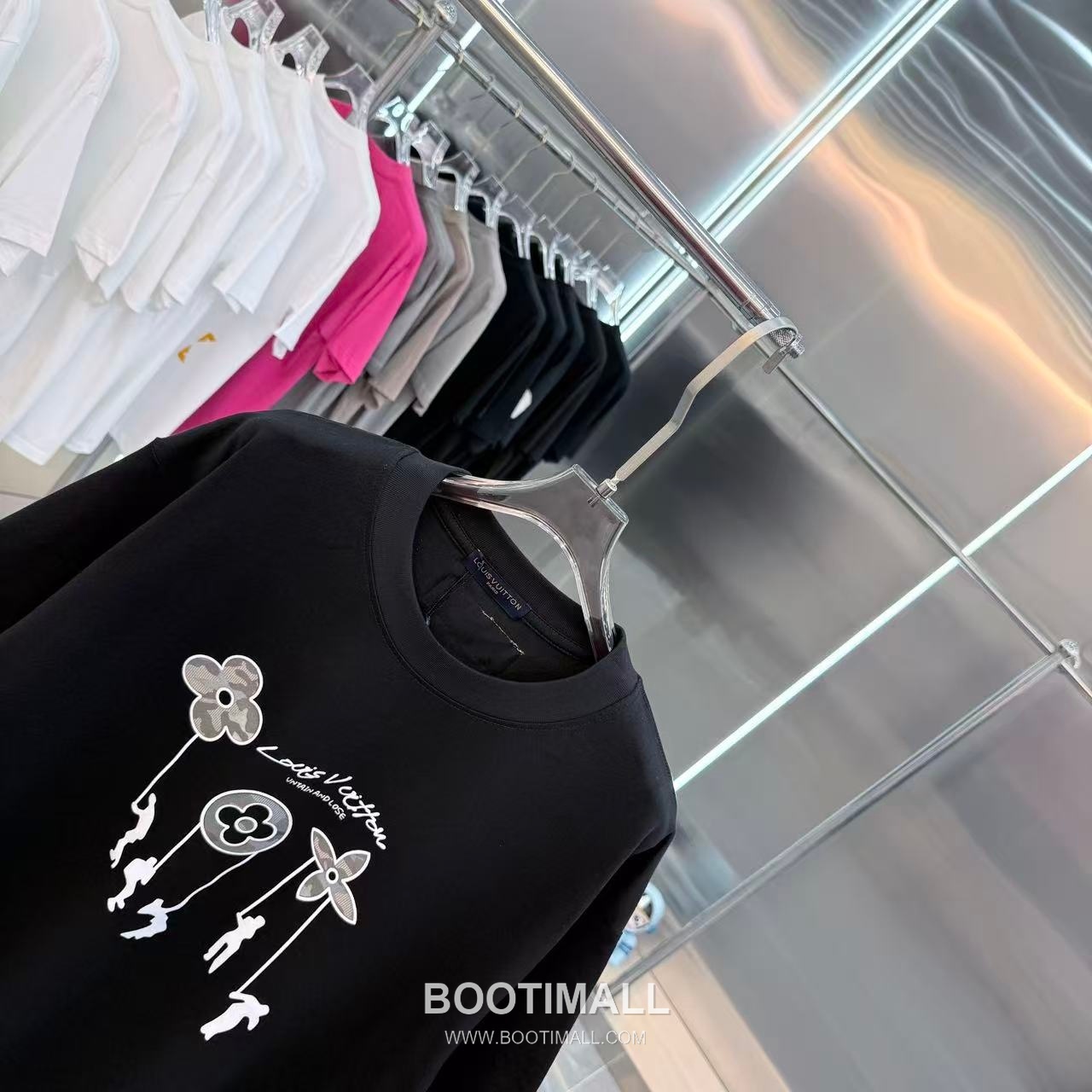 Louis Vuitton 2026 S/S Cotton Silicone Logo T-Shirt 루이비통 2026SS 코튼 실리콘 로고 티셔츠 7