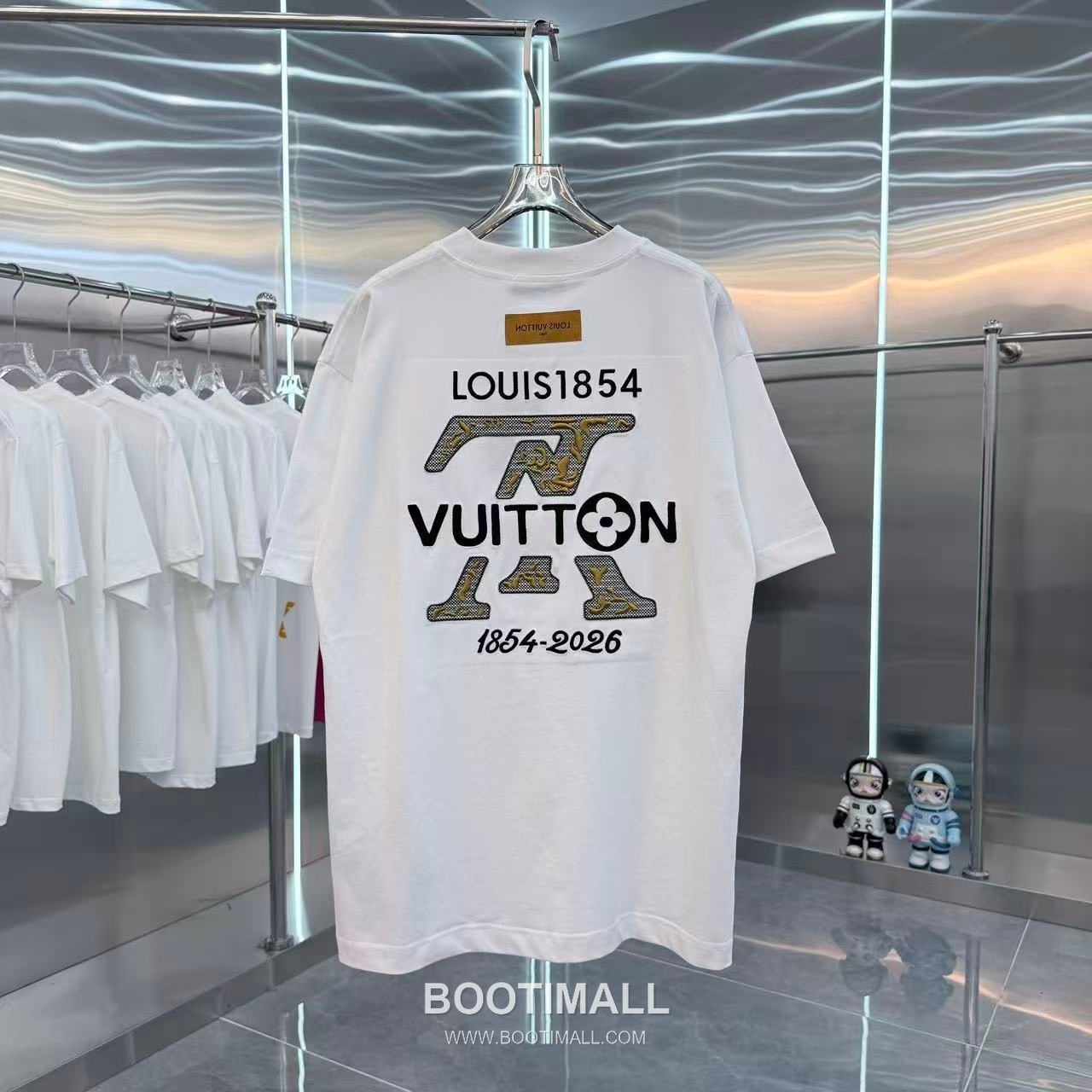 Louis Vuitton 2026 S/S Cotton 3D Embroidery Logo T-Shirt 루이비통 2026SS 코튼 3D 자수 로고 티셔츠 7