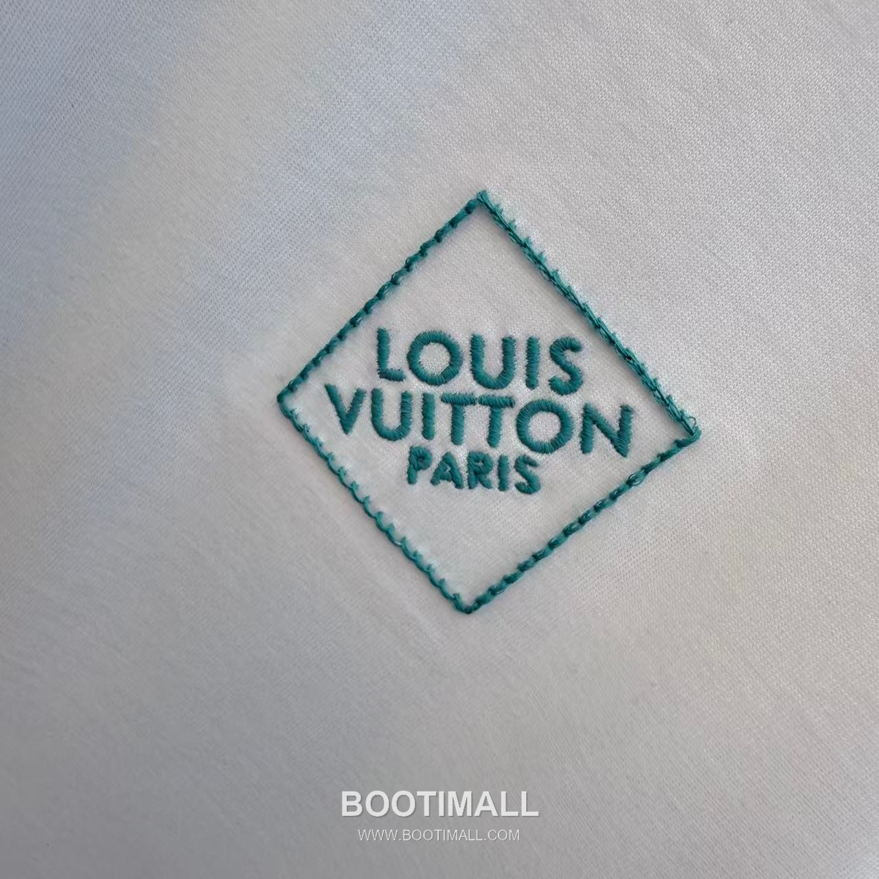Louis Vuitton 2026 S/S Cotton 3D Embroidery Logo T-Shirt 루이비통 2026SS 코튼 3D 자수 로고 티셔츠 6