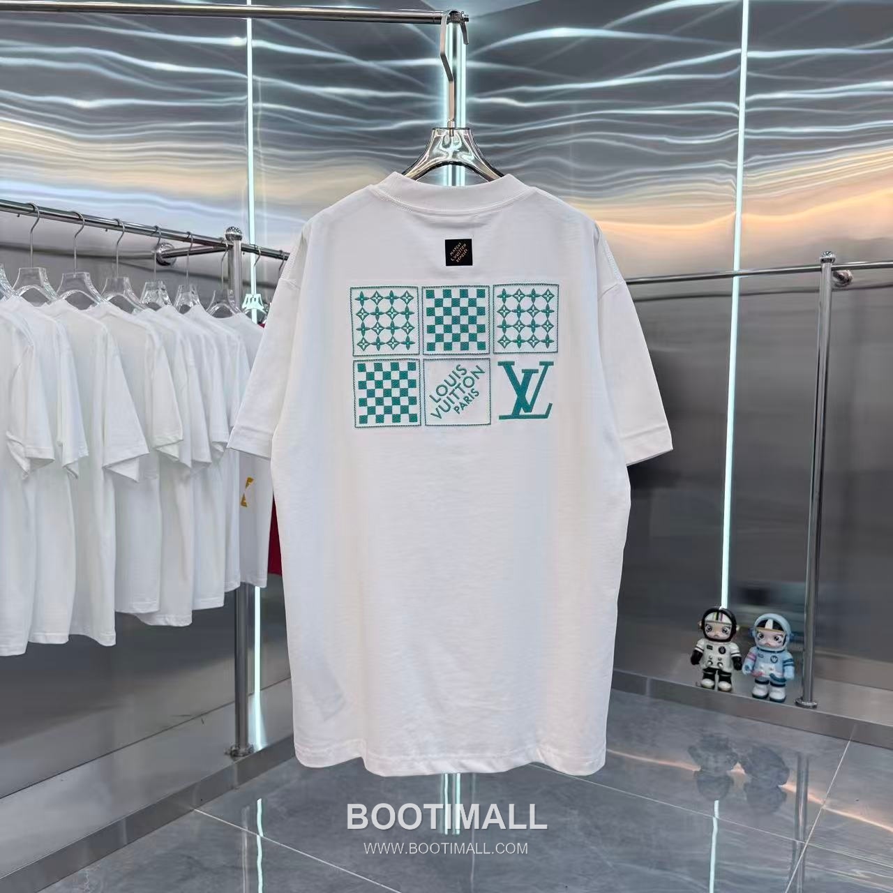 Louis Vuitton 2026 S/S Cotton 3D Embroidery Logo T-Shirt 루이비통 2026SS 코튼 3D 자수 로고 티셔츠 7