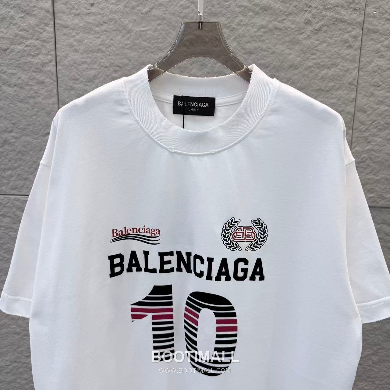 Balenciaga 2026 S/S Cotton Distressed Washed 3D Gel Logo T-Shirt 발렌시아가 2026SS 코튼 디스트로이드 워싱 3D 젤 로고 티셔츠 2
