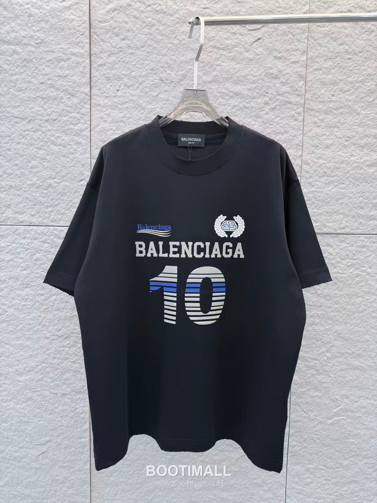 Balenciaga 2026 S/S Cotton Distressed Washed 3D Gel Logo T-Shirt 발렌시아가 2026SS 코튼 디스트로이드 워싱 3D 젤 로고 티셔츠 1