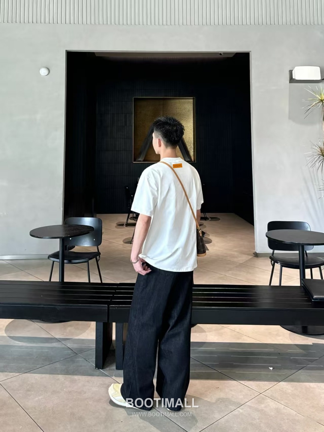 Louis Vuitton 2026 S/S Cotton Double-Yoke T-Shirt 루이비통 2026SS 코튼 더블 요크 티셔츠 3