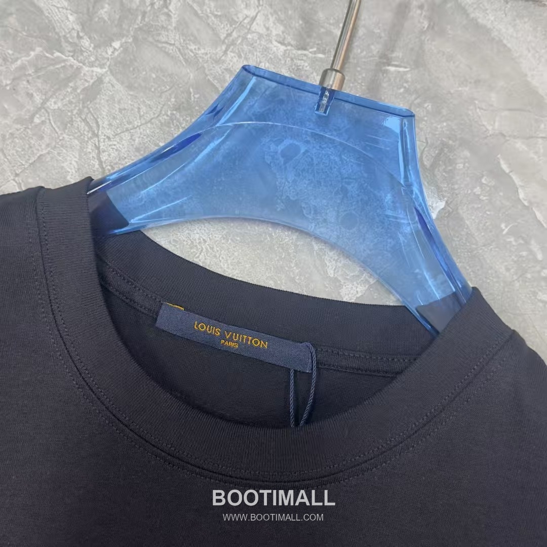 Louis Vuitton 2026 S/S Cotton Double-Yoke T-Shirt 루이비통 2026SS 코튼 더블 요크 티셔츠 2