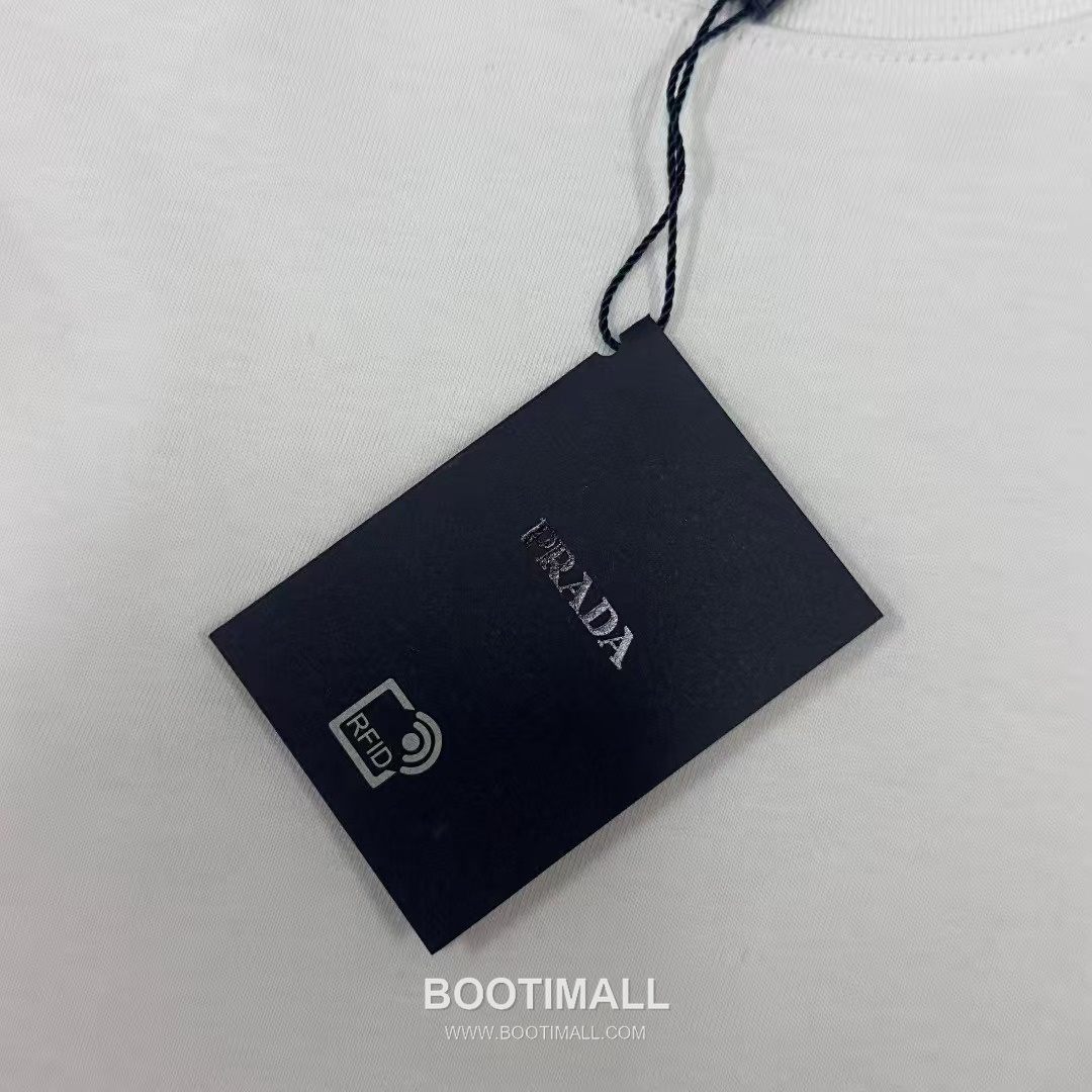 Prada 2026 S/S Cotton Double-Yoke T-Shirt 프라다 2026SS 코튼 더블 요크 티셔츠 11