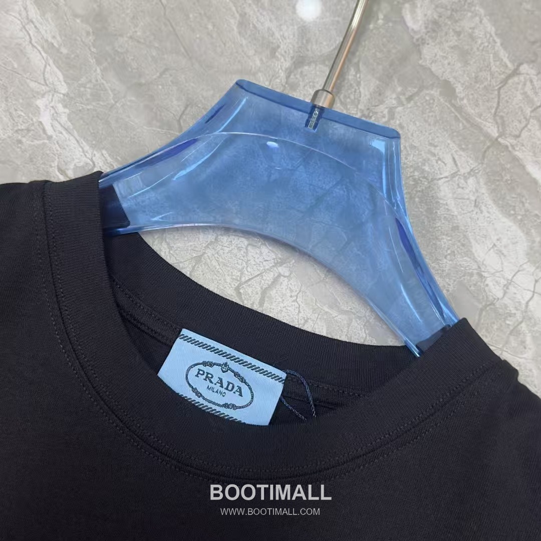 Prada 2026 S/S Cotton Double-Yoke T-Shirt 프라다 2026SS 코튼 더블 요크 티셔츠 2