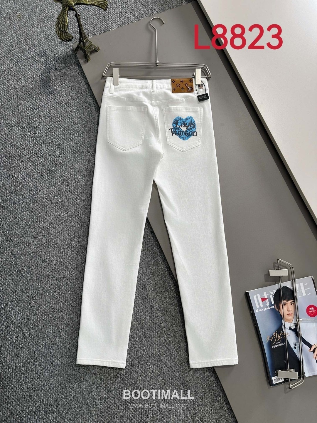 Louis Vuitton L8823 2025 Four Season Denim Slim Jeans 루이비통 L8823 2025 사계절 데님 슬림 진 팬츠 1