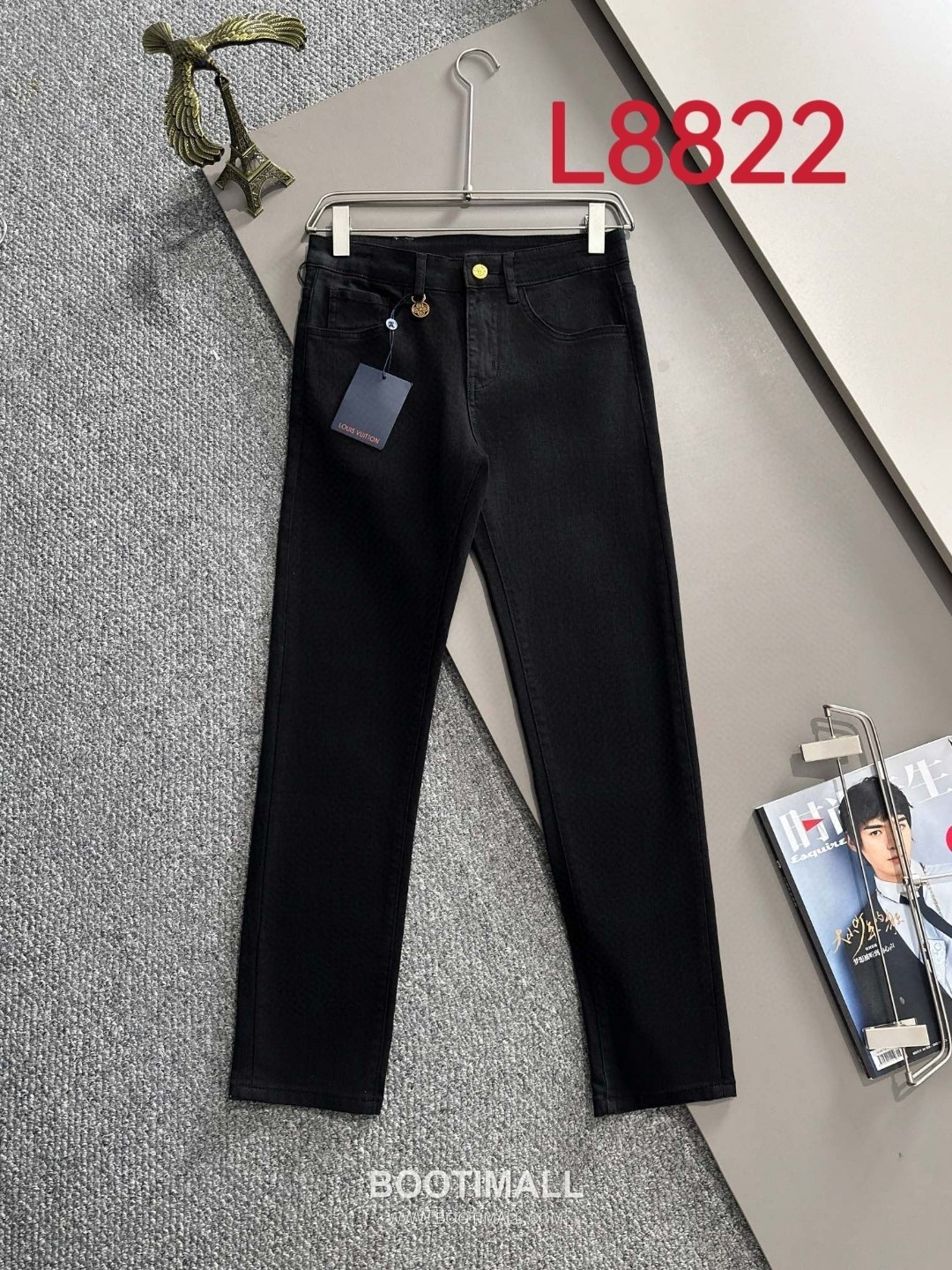Louis Vuitton L8823 2025 Four Season Denim Slim Jeans 루이비통 L8823 2025 사계절 데님 슬림 진 팬츠 2