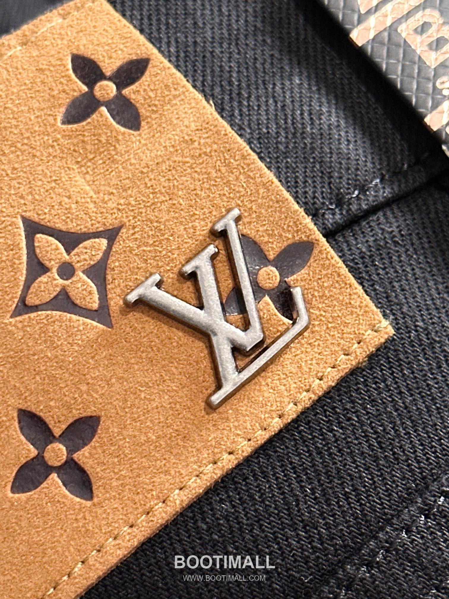 Louis Vuitton L8823 2025 Four Season Denim Slim Jeans 루이비통 L8823 2025 사계절 데님 슬림 진 팬츠 6