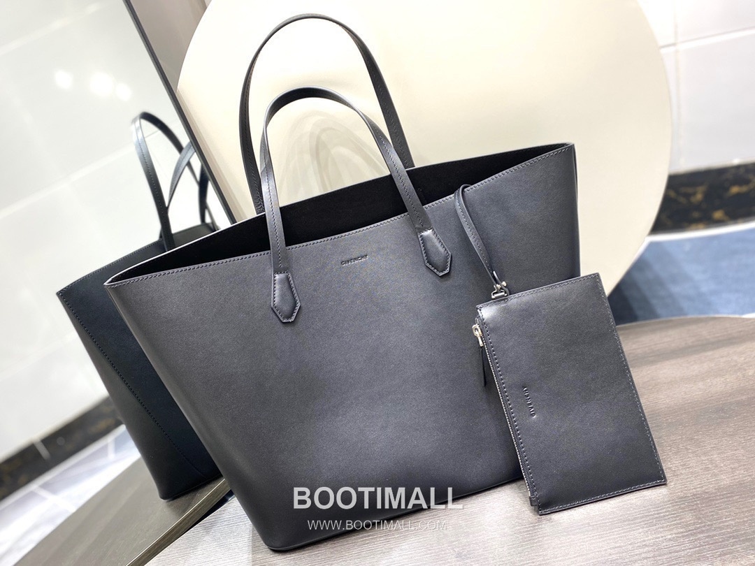 Givenchy Antigona Calfskin Tote Bag with Double Strap and Inner Zip Pocket 지방시 안티고나 카프스킨 더블 스트랩 토트백 35.5cm 2