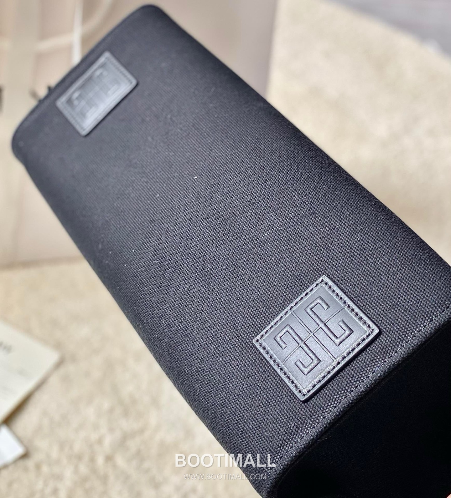 Givenchy Canvas Tote Bag with Waterproof Coated Fabric and Steel Hardware 지방시 방수 코팅 캔버스 스틸 하드웨어 토트백 37cm 3