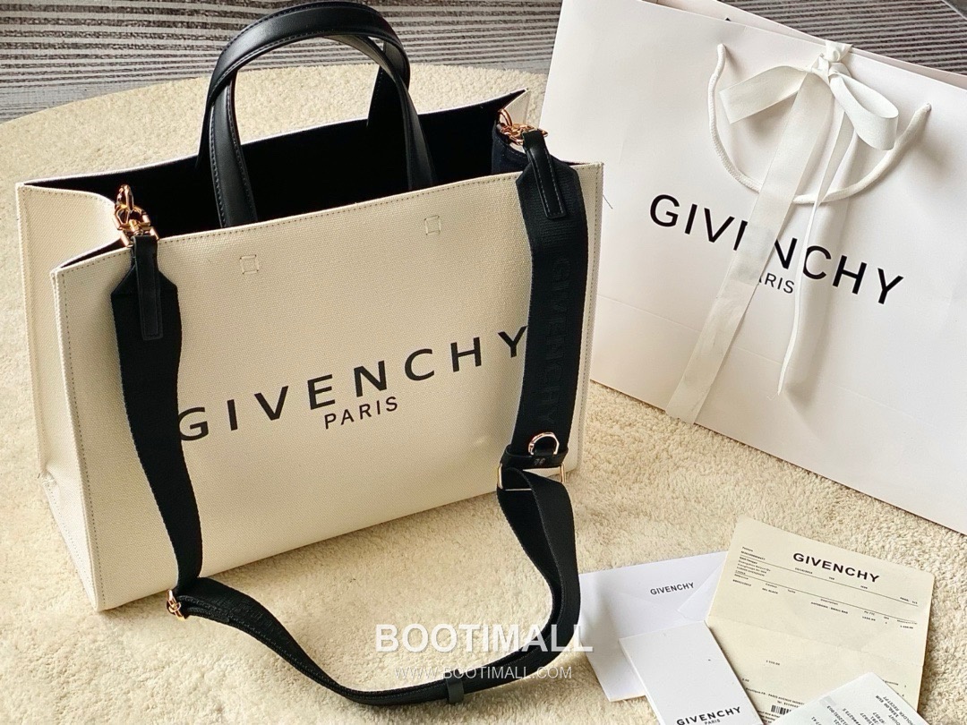 Givenchy Canvas Tote Bag with Waterproof Coated Fabric and Steel Hardware 지방시 방수 코팅 캔버스 스틸 하드웨어 토트백 37cm 1
